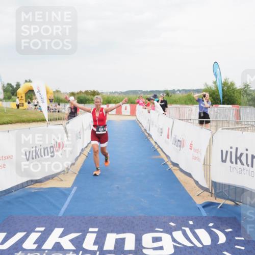 22.06.2025 - Viking Triathlon MichiJ http://msf.ph/oto/8122756 22.06.2025 17:07:24 Ziel 236, 484 meine-sportfotos.de