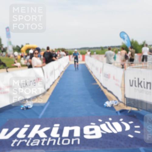 22.06.2025 - Viking Triathlon MichiJ http://msf.ph/oto/8122771 22.06.2025 15:13:52 Ziel 95, 226 meine-sportfotos.de