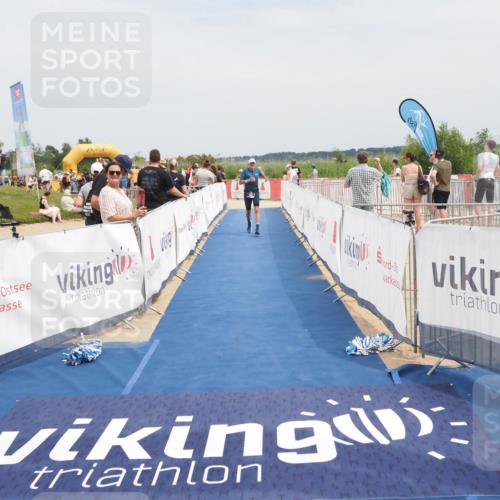 22.06.2025 - Viking Triathlon MichiJ http://msf.ph/oto/8122779 22.06.2025 15:13:53 Ziel 226 meine-sportfotos.de