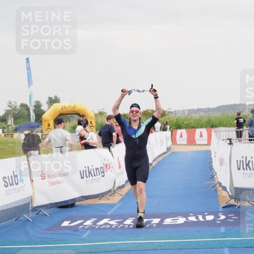 22.06.2025 - Viking Triathlon MichiJ http://msf.ph/oto/8122782 22.06.2025 16:38:29 Ziel 496 meine-sportfotos.de