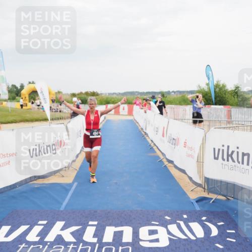 22.06.2025 - Viking Triathlon MichiJ http://msf.ph/oto/8122785 22.06.2025 17:07:24 Ziel 236, 484 meine-sportfotos.de