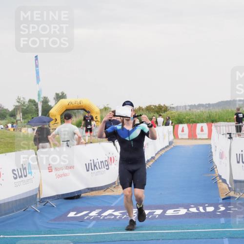 22.06.2025 - Viking Triathlon MichiJ http://msf.ph/oto/8122819 22.06.2025 16:38:29 Ziel 496 meine-sportfotos.de