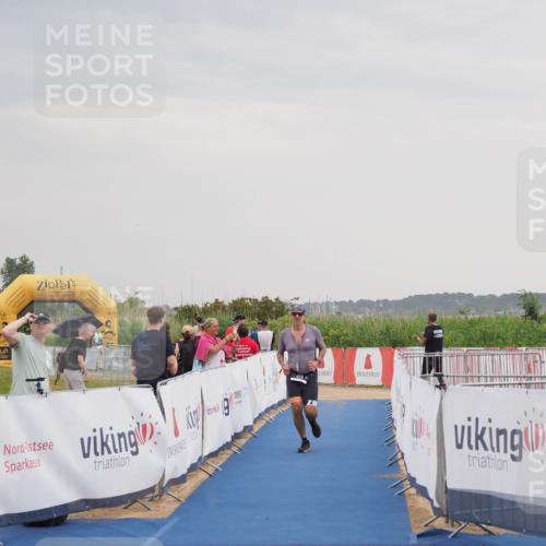 22.06.2025 - Viking Triathlon MichiJ http://msf.ph/oto/8122826 22.06.2025 16:38:46 Ziel 276 meine-sportfotos.de