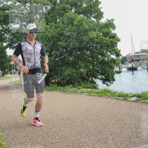 22.06.2025 - Viking Triathlon KatJ http://msf.ph/oto/8122846 22.06.2025 13:35:09 Laufen 284 meine-sportfotos.de