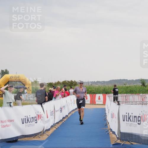 22.06.2025 - Viking Triathlon MichiJ http://msf.ph/oto/8122848 22.06.2025 16:38:46 Ziel 276 meine-sportfotos.de