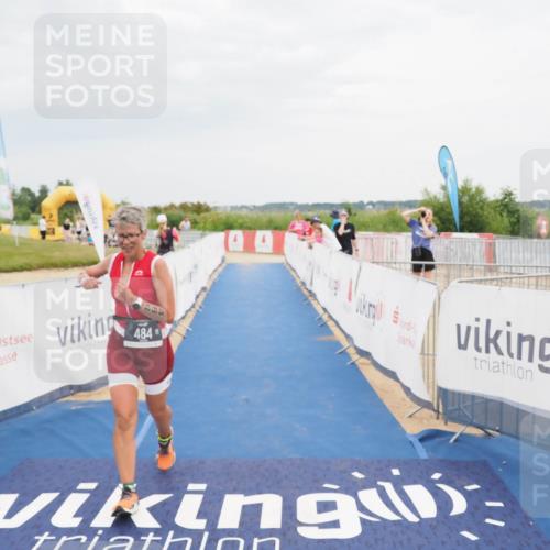 22.06.2025 - Viking Triathlon MichiJ http://msf.ph/oto/8122874 22.06.2025 17:07:25 Ziel 236, 484 meine-sportfotos.de