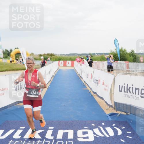 22.06.2025 - Viking Triathlon MichiJ http://msf.ph/oto/8122882 22.06.2025 17:07:26 Ziel 236, 484 meine-sportfotos.de