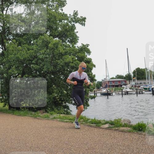 22.06.2025 - Viking Triathlon KatJ http://msf.ph/oto/8122886 22.06.2025 15:18:03 Laufen 18 meine-sportfotos.de