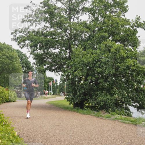 22.06.2025 - Viking Triathlon KatJ http://msf.ph/oto/8122919 22.06.2025 15:18:10 Laufen 408 meine-sportfotos.de