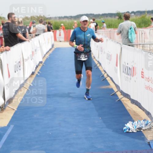 22.06.2025 - Viking Triathlon MichiJ http://msf.ph/oto/8122956 22.06.2025 15:13:55 Ziel 226 meine-sportfotos.de