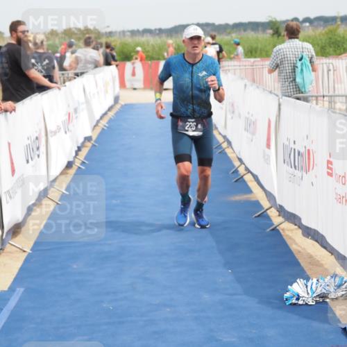 22.06.2025 - Viking Triathlon MichiJ http://msf.ph/oto/8122964 22.06.2025 15:13:55 Ziel 226 meine-sportfotos.de
