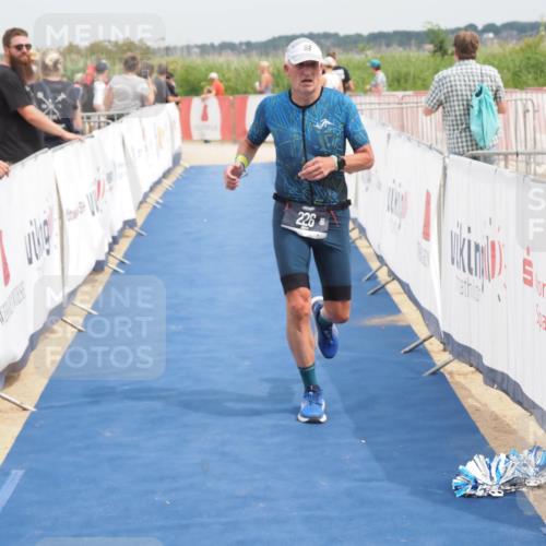 22.06.2025 - Viking Triathlon MichiJ http://msf.ph/oto/8122979 22.06.2025 15:13:55 Ziel 226 meine-sportfotos.de