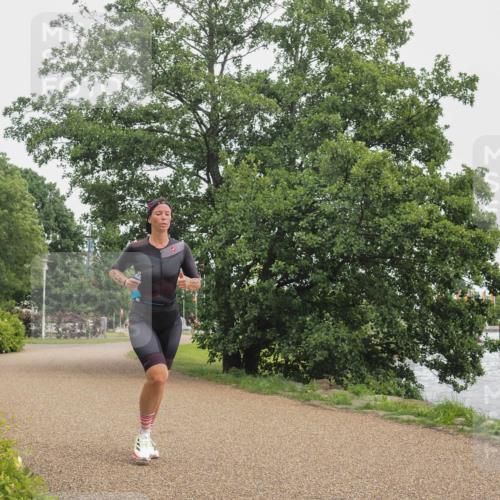 22.06.2025 - Viking Triathlon KatJ http://msf.ph/oto/8122984 22.06.2025 15:18:11 Laufen 408 meine-sportfotos.de