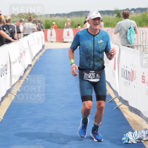 22.06.2025 - Viking Triathlon MichiJ http://msf.ph/oto/8123009 22.06.2025 15:13:56 Ziel 226 meine-sportfotos.de