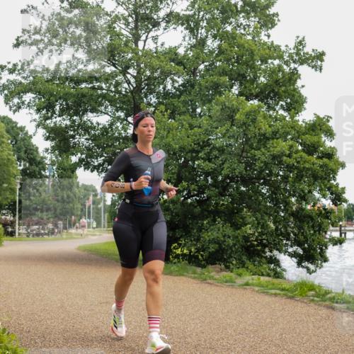 22.06.2025 - Viking Triathlon KatJ http://msf.ph/oto/8123015 22.06.2025 15:18:12 Laufen 408 meine-sportfotos.de