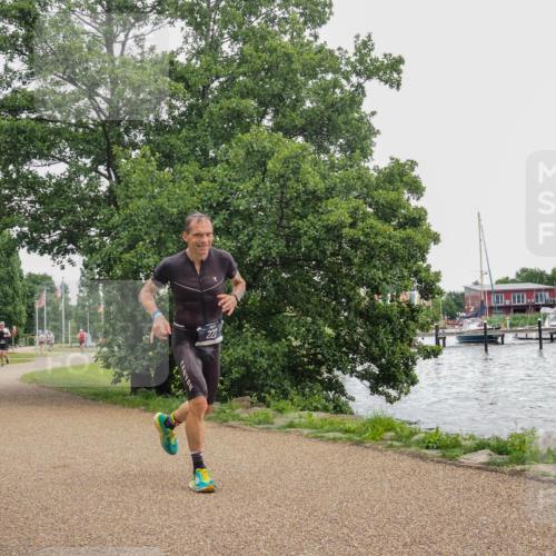 22.06.2025 - Viking Triathlon KatJ http://msf.ph/oto/8123093 22.06.2025 15:18:28 Laufen 222 meine-sportfotos.de