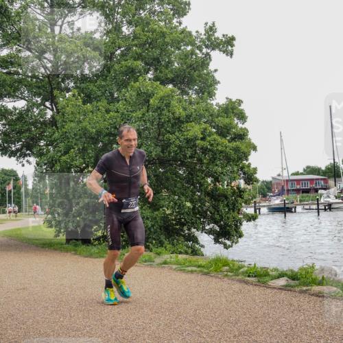 22.06.2025 - Viking Triathlon KatJ http://msf.ph/oto/8123101 22.06.2025 15:18:28 Laufen 222 meine-sportfotos.de