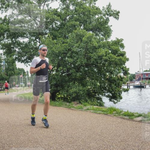 22.06.2025 - Viking Triathlon KatJ http://msf.ph/oto/8123230 22.06.2025 15:18:39 Laufen 378 meine-sportfotos.de