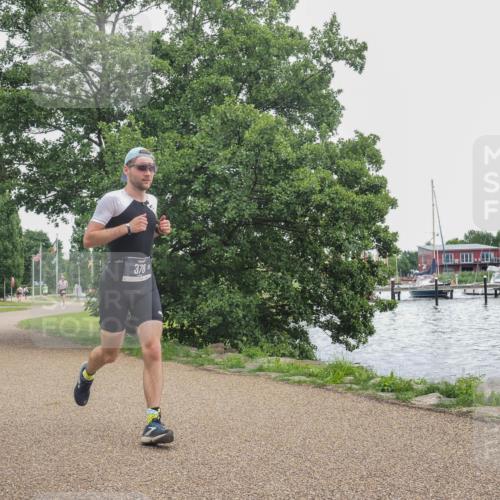22.06.2025 - Viking Triathlon KatJ http://msf.ph/oto/8123237 22.06.2025 15:18:39 Laufen 378 meine-sportfotos.de