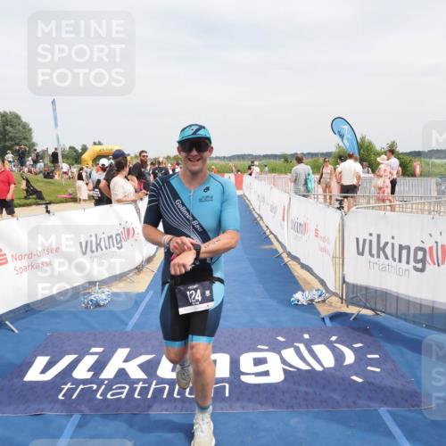 22.06.2025 - Viking Triathlon MichiJ http://msf.ph/oto/8123242 22.06.2025 15:14:21 Ziel 58, 124 meine-sportfotos.de