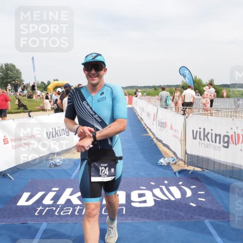 22.06.2025 - Viking Triathlon MichiJ http://msf.ph/oto/8123256 22.06.2025 15:14:21 Ziel 58, 124 meine-sportfotos.de