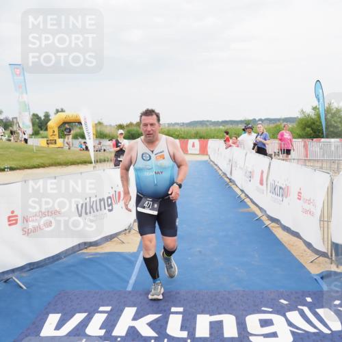 22.06.2025 - Viking Triathlon MichiJ http://msf.ph/oto/8123266 22.06.2025 17:07:39 Ziel 471 meine-sportfotos.de