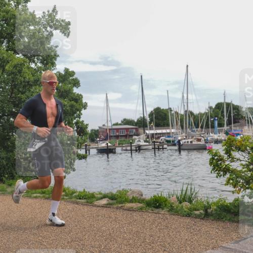 22.06.2025 - Viking Triathlon KatJ http://msf.ph/oto/8123313 22.06.2025 13:37:04 Laufen 229 meine-sportfotos.de