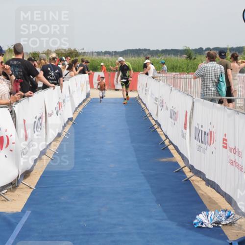 22.06.2025 - Viking Triathlon MichiJ http://msf.ph/oto/8123333 22.06.2025 15:14:27 Ziel 281 meine-sportfotos.de