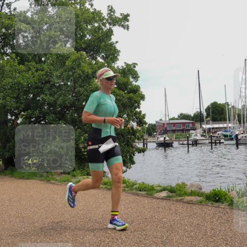 22.06.2025 - Viking Triathlon KatJ http://msf.ph/oto/8123389 22.06.2025 13:37:19 Laufen 65, 309 meine-sportfotos.de