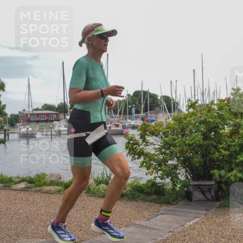 22.06.2025 - Viking Triathlon KatJ http://msf.ph/oto/8123403 22.06.2025 13:37:19 Laufen 65, 309 meine-sportfotos.de