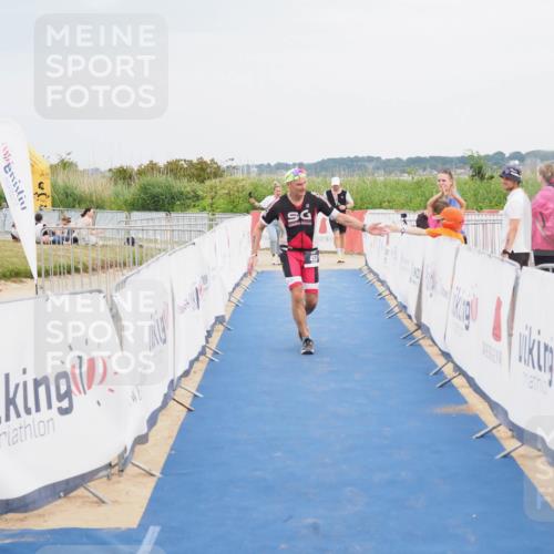 22.06.2025 - Viking Triathlon MichiJ http://msf.ph/oto/8123429 22.06.2025 17:09:38 Ziel 493 meine-sportfotos.de
