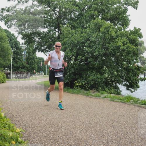 22.06.2025 - Viking Triathlon KatJ http://msf.ph/oto/8123446 22.06.2025 15:18:53 Laufen 205 meine-sportfotos.de