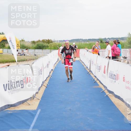 22.06.2025 - Viking Triathlon MichiJ http://msf.ph/oto/8123486 22.06.2025 17:09:39 Ziel 493 meine-sportfotos.de