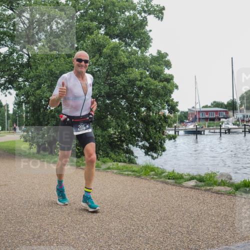 22.06.2025 - Viking Triathlon KatJ http://msf.ph/oto/8123490 22.06.2025 15:18:54 Laufen 205 meine-sportfotos.de