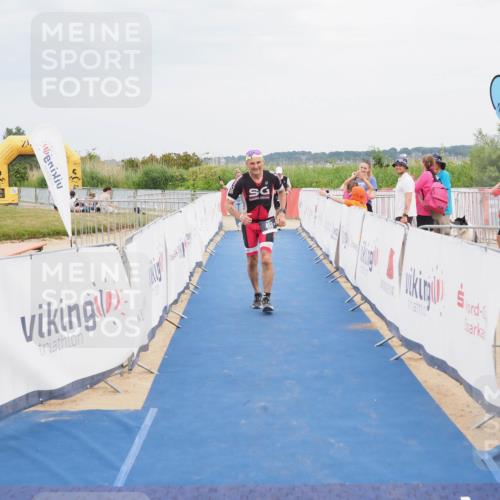 22.06.2025 - Viking Triathlon MichiJ http://msf.ph/oto/8123495 22.06.2025 17:09:39 Ziel 493 meine-sportfotos.de