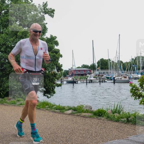 22.06.2025 - Viking Triathlon KatJ http://msf.ph/oto/8123516 22.06.2025 15:18:54 Laufen 205 meine-sportfotos.de