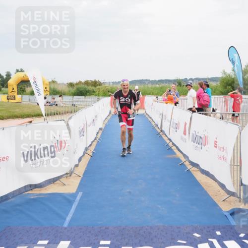 22.06.2025 - Viking Triathlon MichiJ http://msf.ph/oto/8123517 22.06.2025 17:09:40 Ziel 493 meine-sportfotos.de