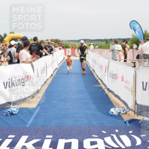 22.06.2025 - Viking Triathlon MichiJ http://msf.ph/oto/8123522 22.06.2025 15:14:30 Ziel 281 meine-sportfotos.de