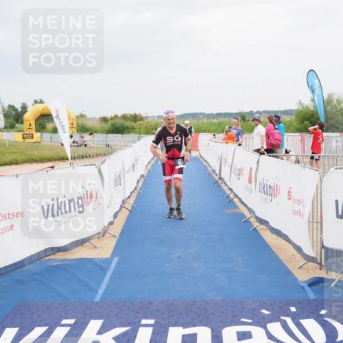 22.06.2025 - Viking Triathlon MichiJ http://msf.ph/oto/8123541 22.06.2025 17:09:40 Ziel 493 meine-sportfotos.de