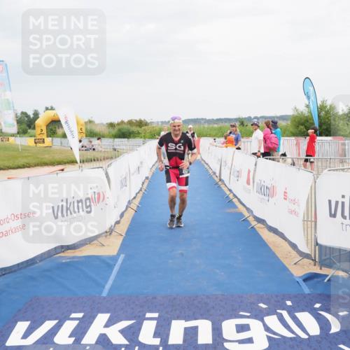 22.06.2025 - Viking Triathlon MichiJ http://msf.ph/oto/8123563 22.06.2025 17:09:41 Ziel 246, 493 meine-sportfotos.de