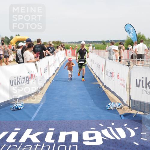 22.06.2025 - Viking Triathlon MichiJ http://msf.ph/oto/8123572 22.06.2025 15:14:31 Ziel 281 meine-sportfotos.de