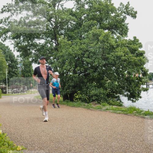 22.06.2025 - Viking Triathlon KatJ http://msf.ph/oto/8123574 22.06.2025 15:19:14 Laufen 154, 342 meine-sportfotos.de