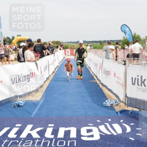 22.06.2025 - Viking Triathlon MichiJ http://msf.ph/oto/8123580 22.06.2025 15:14:31 Ziel 281 meine-sportfotos.de