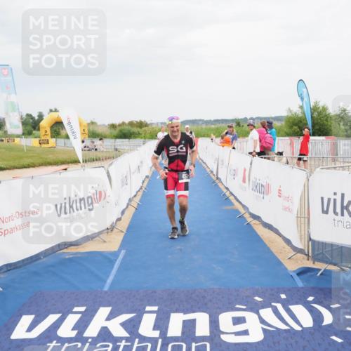 22.06.2025 - Viking Triathlon MichiJ http://msf.ph/oto/8123584 22.06.2025 17:09:41 Ziel 246, 493 meine-sportfotos.de