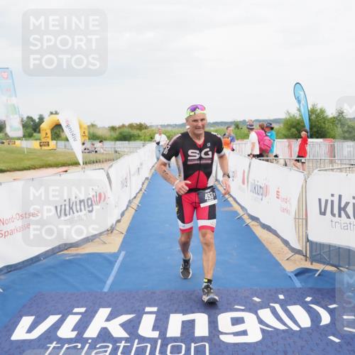 22.06.2025 - Viking Triathlon MichiJ http://msf.ph/oto/8123646 22.06.2025 17:09:42 Ziel 246, 493 meine-sportfotos.de