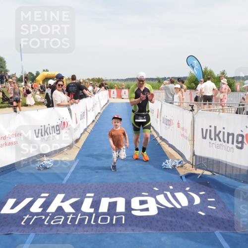 22.06.2025 - Viking Triathlon MichiJ http://msf.ph/oto/8123651 22.06.2025 15:14:32 Ziel 281 meine-sportfotos.de