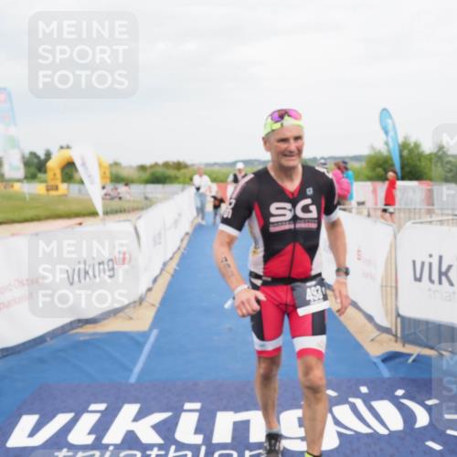 22.06.2025 - Viking Triathlon MichiJ http://msf.ph/oto/8123698 22.06.2025 17:09:43 Ziel 246, 493 meine-sportfotos.de