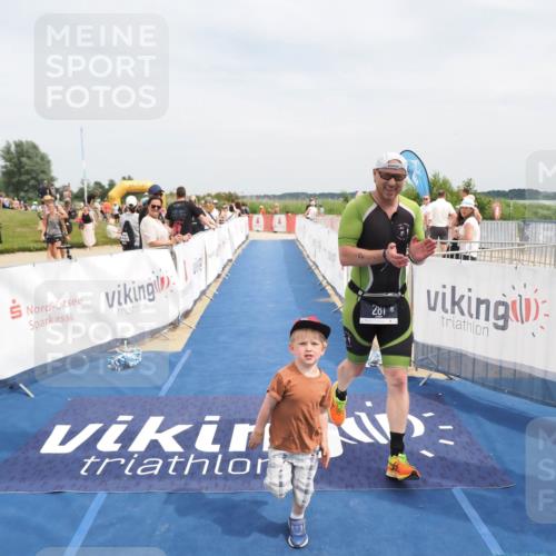 22.06.2025 - Viking Triathlon MichiJ http://msf.ph/oto/8123711 22.06.2025 15:14:33 Ziel 281 meine-sportfotos.de