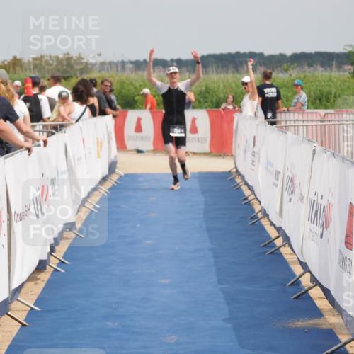 22.06.2025 - Viking Triathlon MichiJ http://msf.ph/oto/8123716 22.06.2025 15:14:49 Ziel 264 meine-sportfotos.de