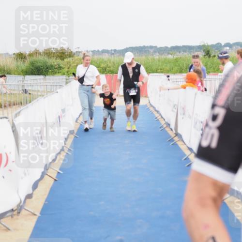 22.06.2025 - Viking Triathlon MichiJ http://msf.ph/oto/8123748 22.06.2025 17:09:44 Ziel 246, 493 meine-sportfotos.de